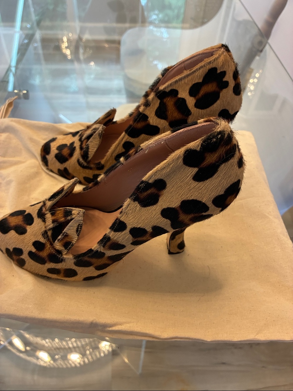 Minna Parikka Leopard Haircalf Heels Size 37
Excellent condition
Never worn - Picture 10 of 12
